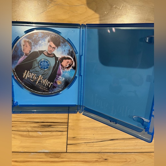2/$10 Harry Potter and the Prisoner of Azkaban Blu-Ray - Picture 2 of 2